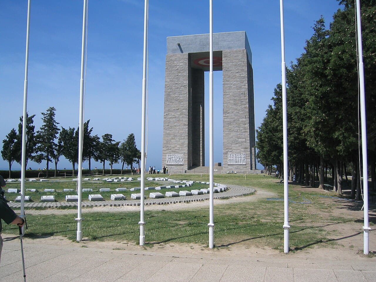 2007 tarihli arşiv fotoğrafında Eceabat'taki Çanakkale Şehitler Abidesi
